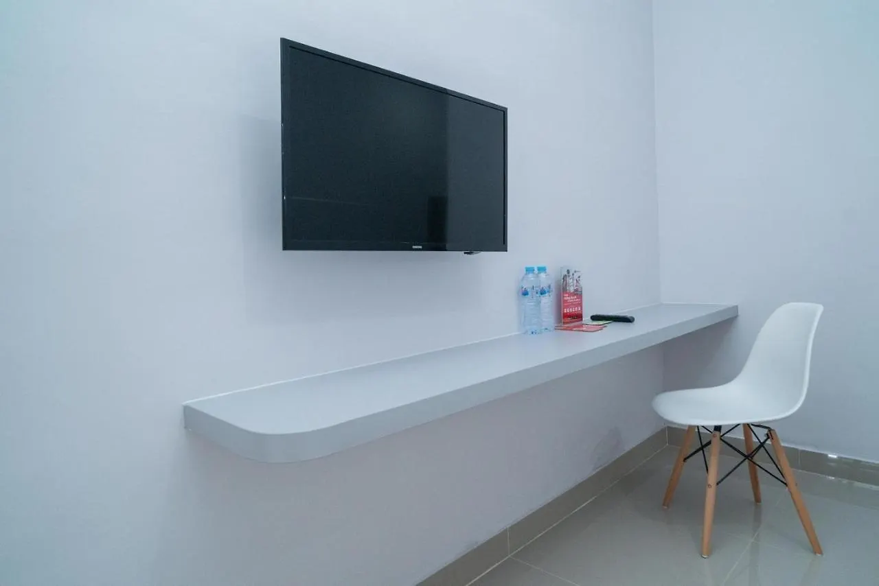 Hotel Reddoorz @ Jalan Gunung Talang Mahendradatta Kerobokan