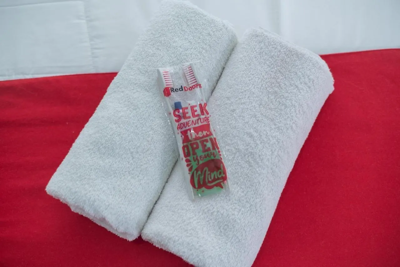 Hotel Reddoorz @ Jalan Gunung Talang Mahendradatta Kerobokan