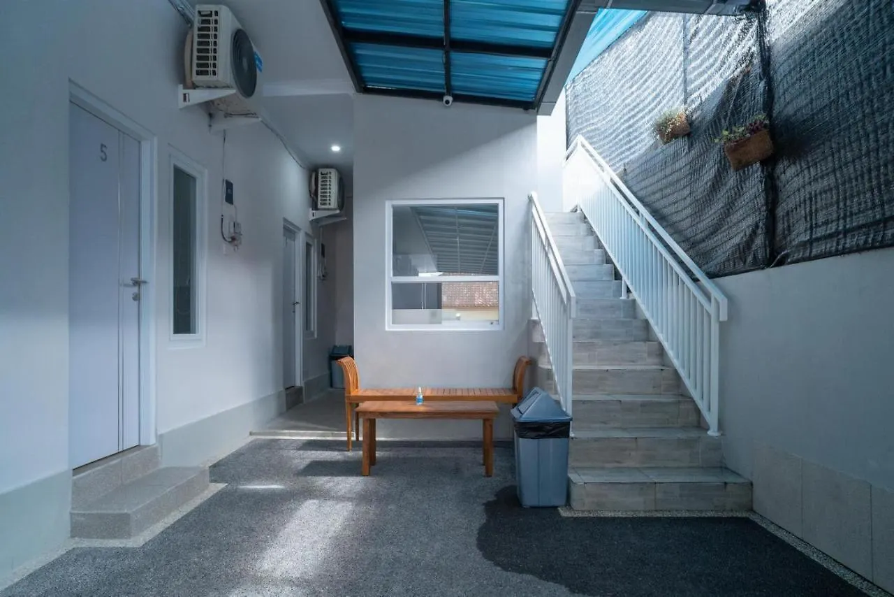 Reddoorz @ Jalan Gunung Talang Mahendradatta Kerobokan